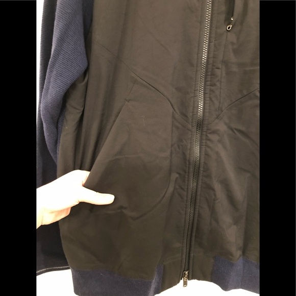 Lululemon men jacket. B1 - Picture 6 of 9